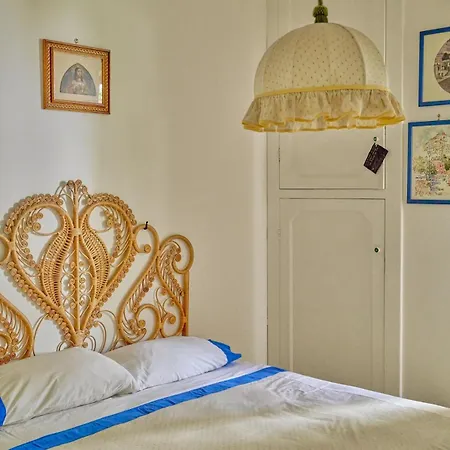 D'apuzzo Nel Cuore Di Nyaraló Positano
