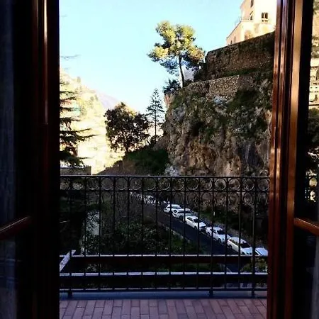 D'apuzzo Nel Cuore Di Nyaraló *